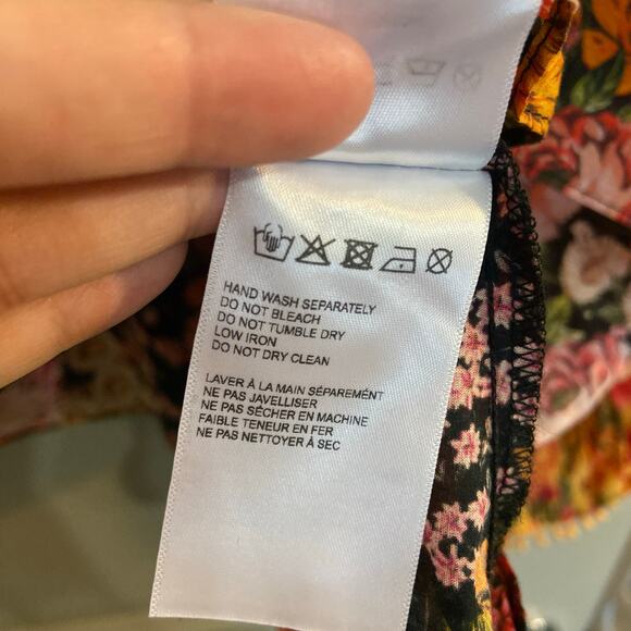 FARM Rio Women's Size XL Yellow Black Floral Vibrant Flowers Garden Blouse - Picture 6 of 14